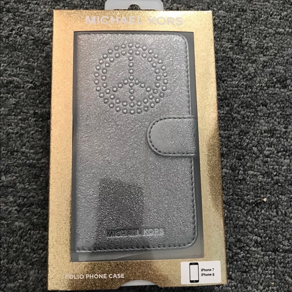 Michael Kors wallet/phone case
